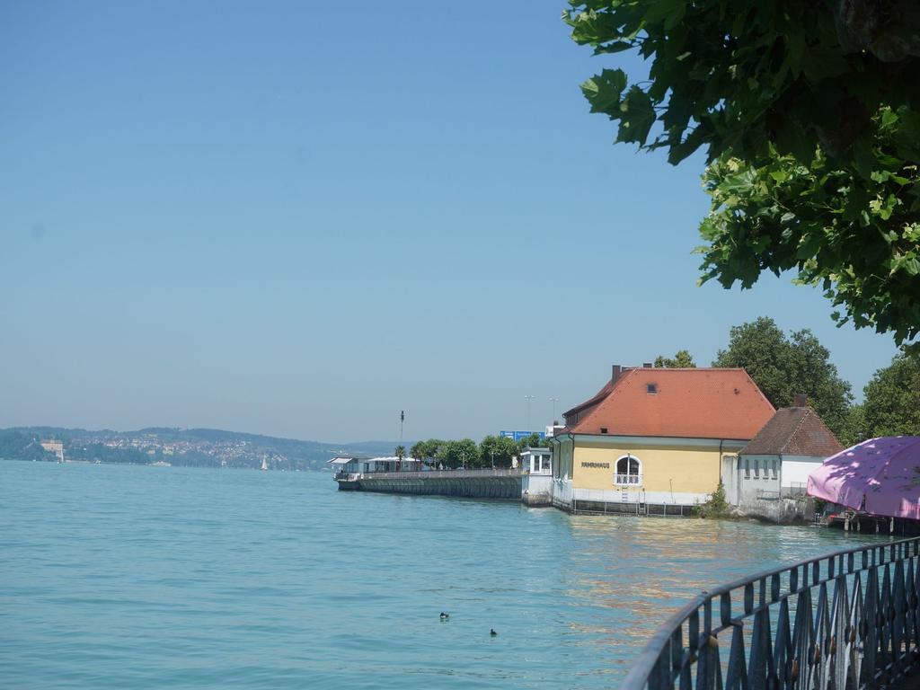 Hotel Pension Ins Fischernetz - Mäntele Meersburg Exterior foto